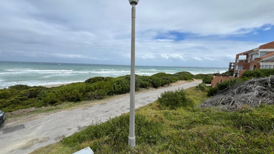 Commercial Property for Sale in Paradise Beach Eastern Cape